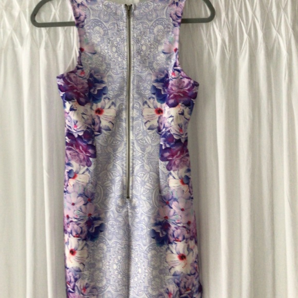 Spring/Summer dress - Picture 2 of 6